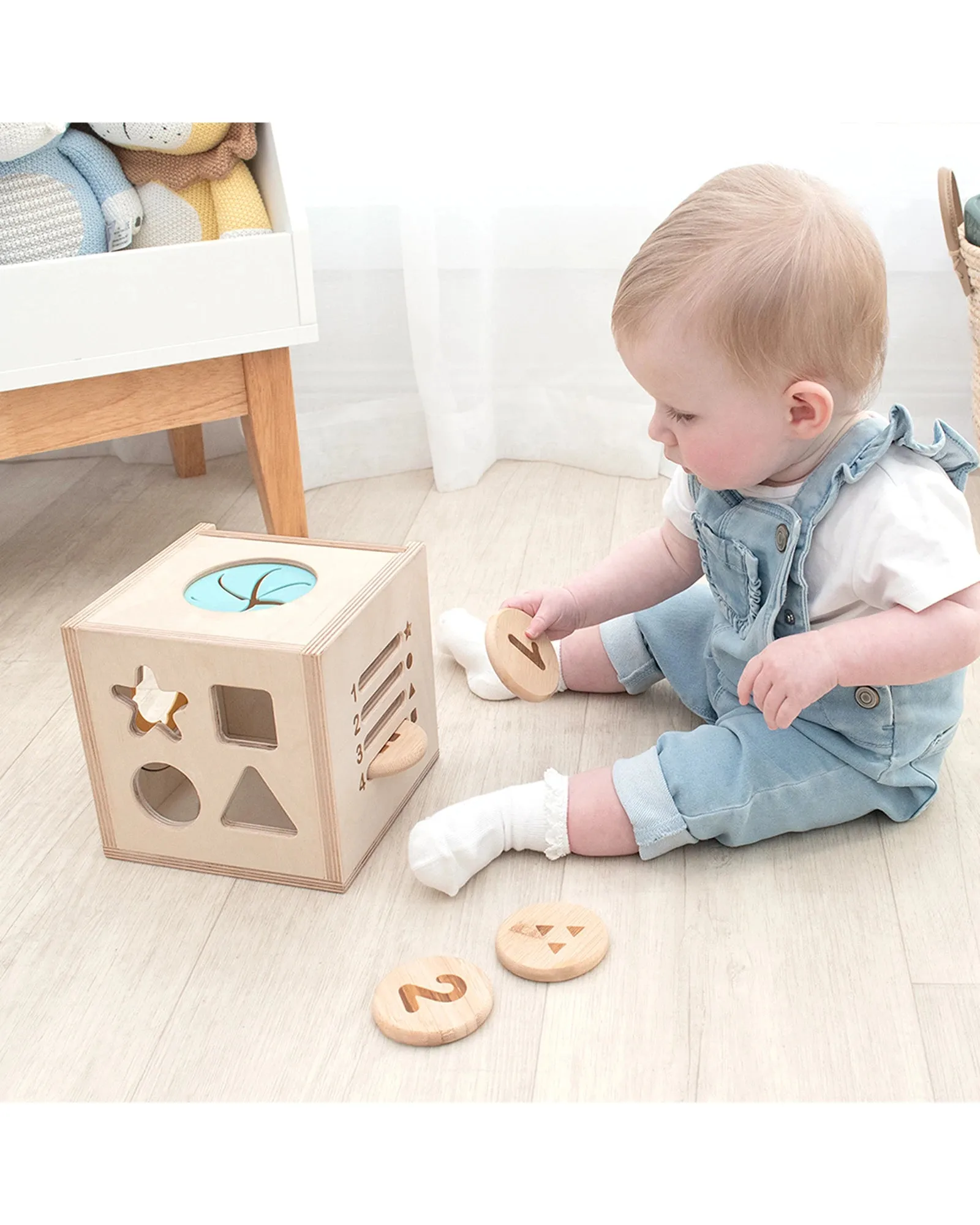 4 In 1 Sensory Cube