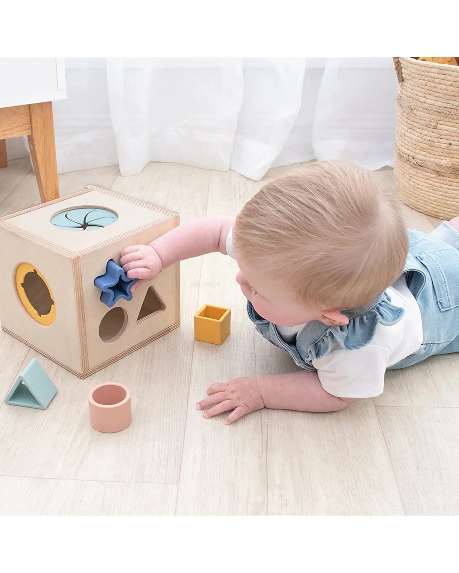 4 In 1 Sensory Cube