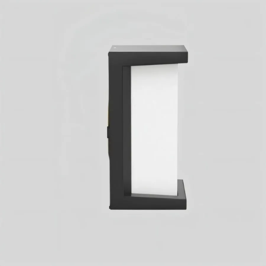 Baraq Outdoor Wall Lamp