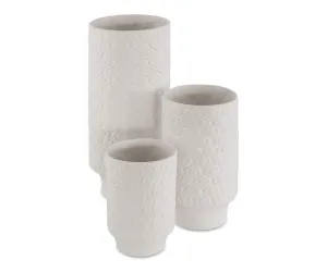 Jannik Vases