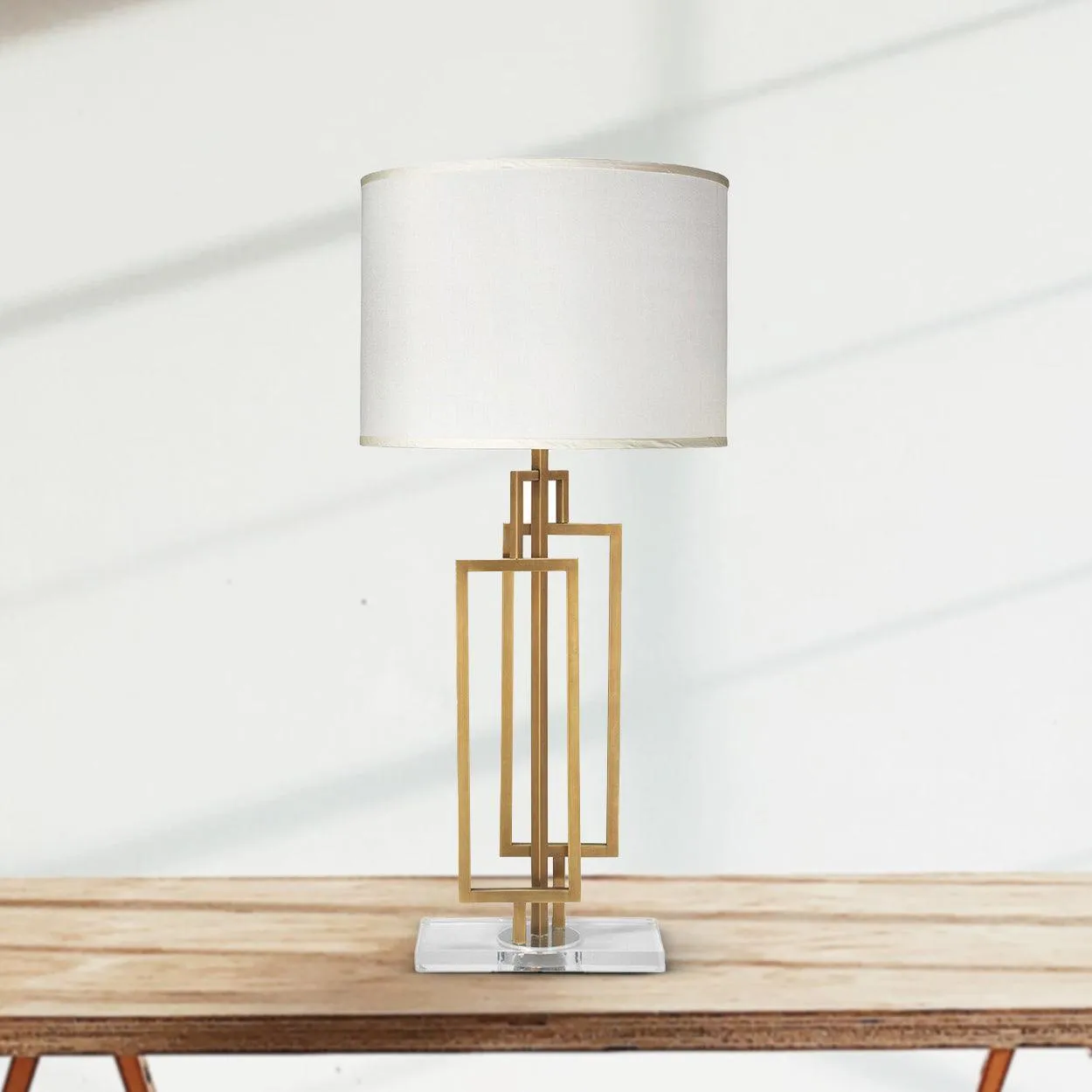 MYRA MODERN TABLE LAMP