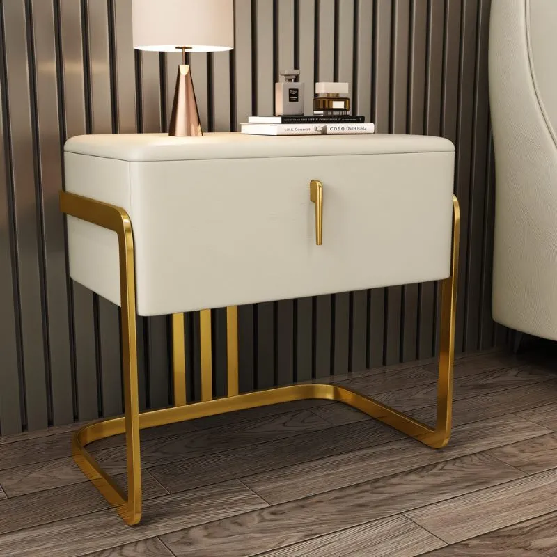 Syrtari Side Table