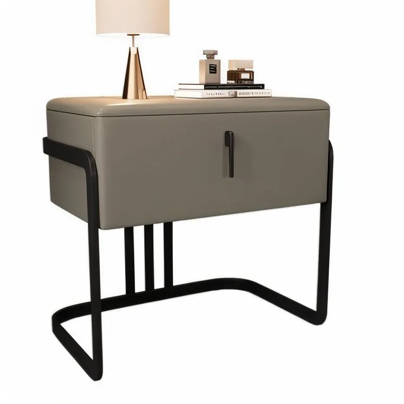 Syrtari Side Table