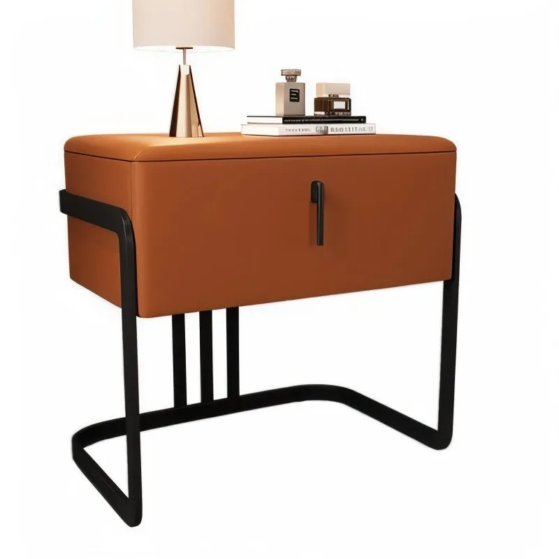 Syrtari Side Table