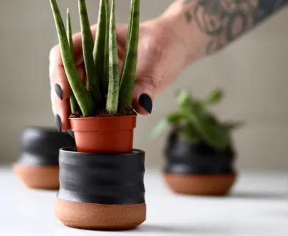 Tiny Planter | Black